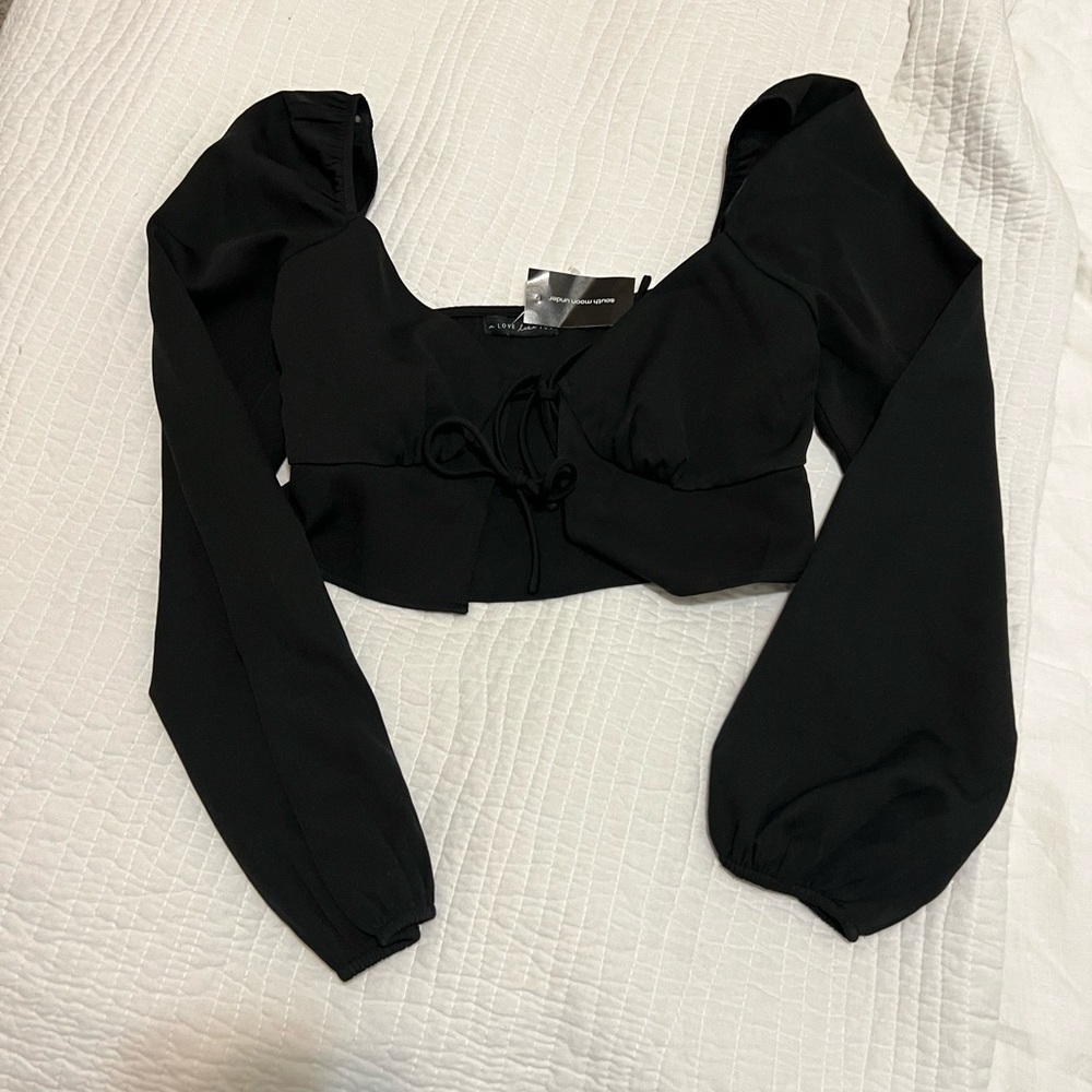 Black tie front crop top